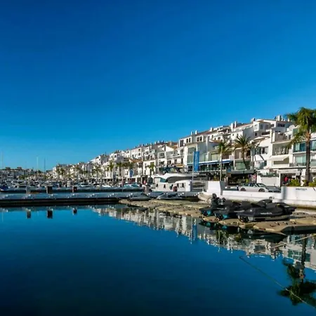 Apartment 3 Bed Penthouse In The Heart Of Puerto Banus & Pool Marbella