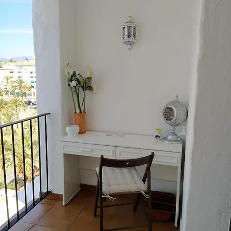 Apartment 3 Bed Penthouse In The Heart Of Puerto Banus & Pool Marbella